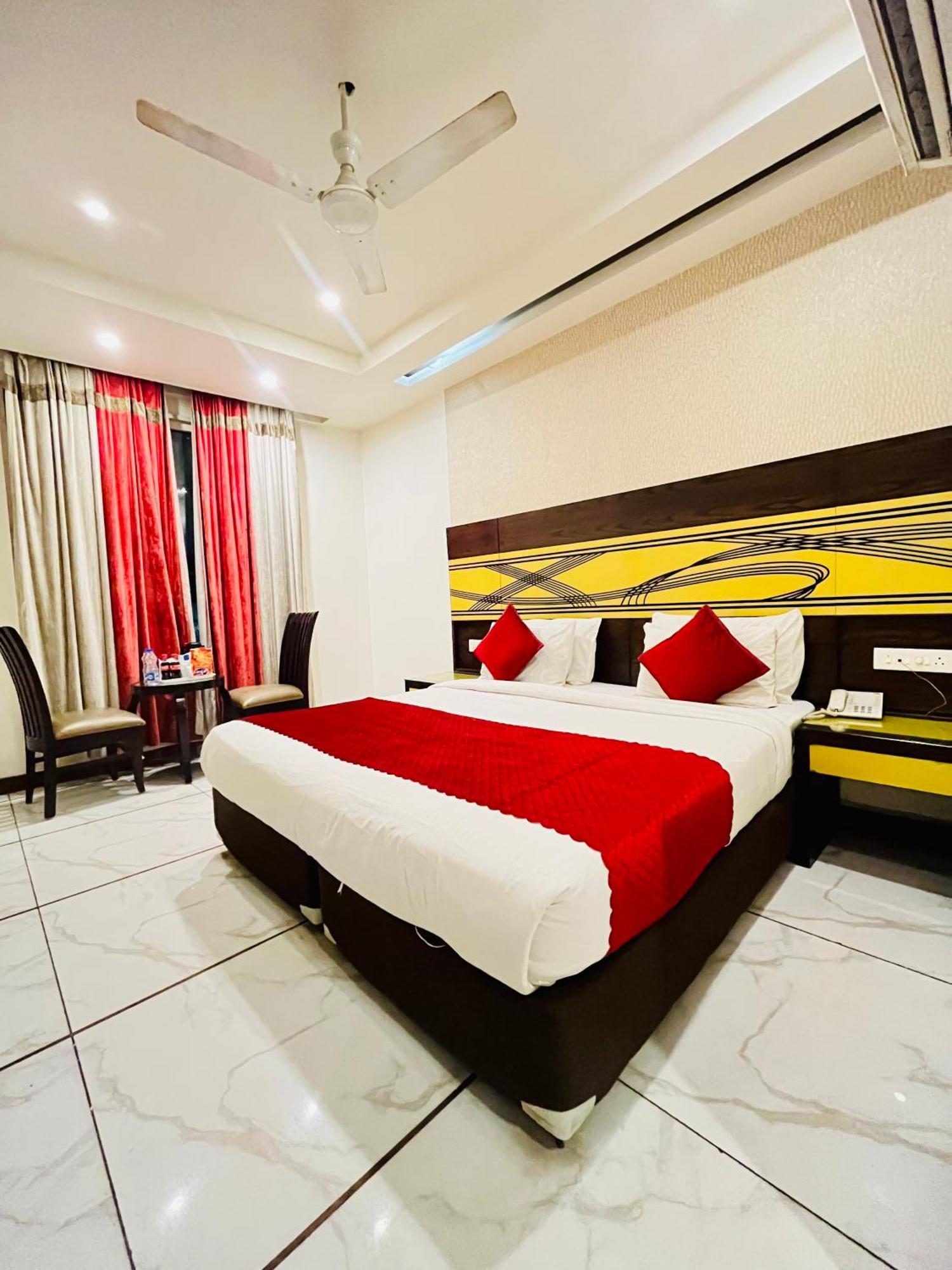 Frankstay -Le Unit By Worth New Delhi Ngoại thất bức ảnh