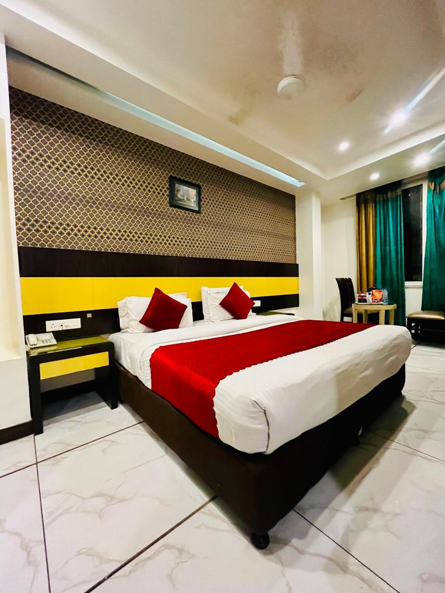 Frankstay -Le Unit By Worth New Delhi Ngoại thất bức ảnh