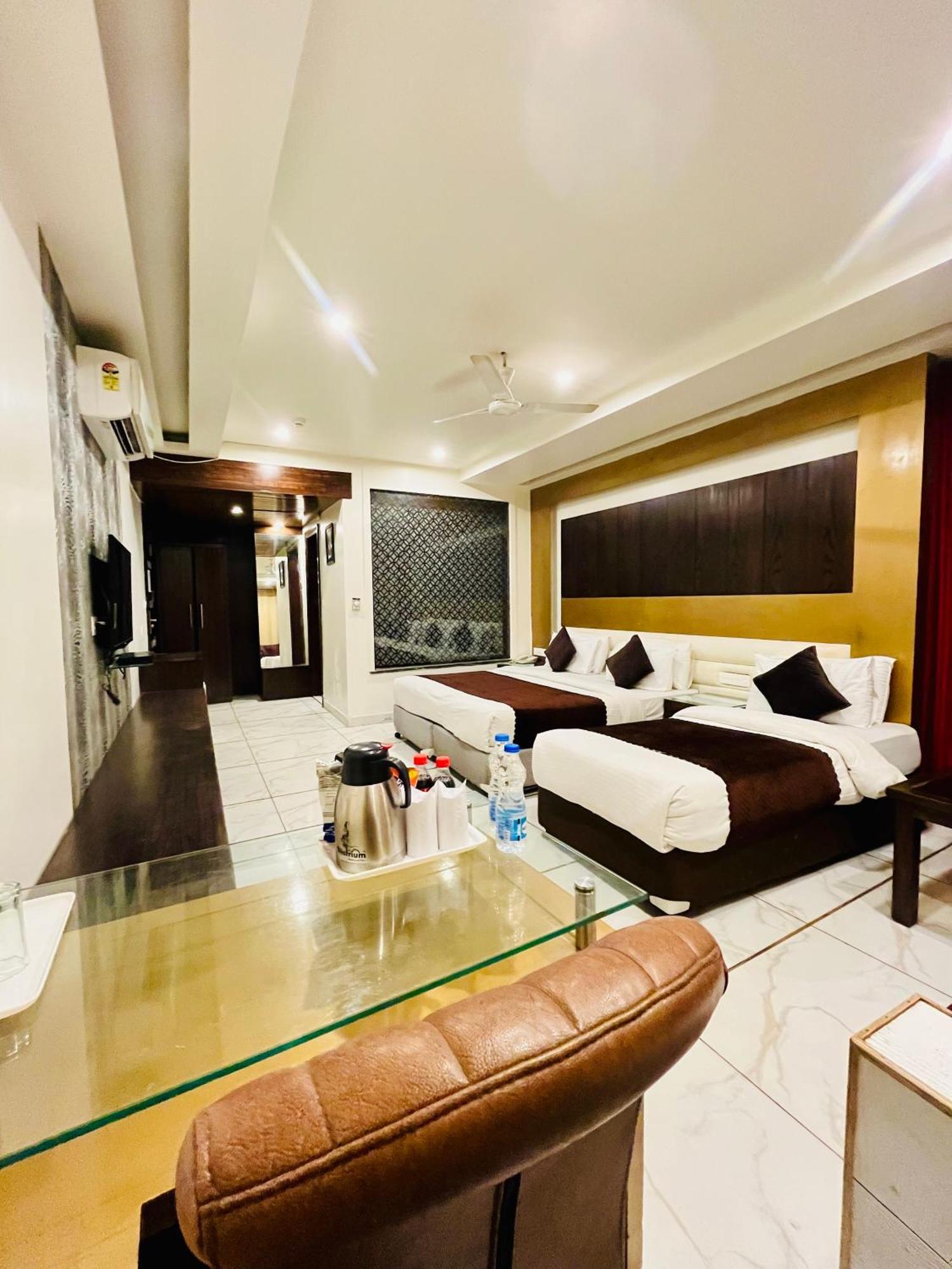 Frankstay -Le Unit By Worth New Delhi Ngoại thất bức ảnh