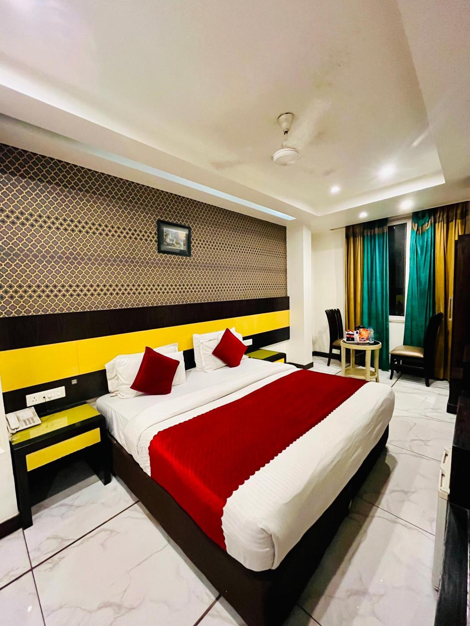 Frankstay -Le Unit By Worth New Delhi Ngoại thất bức ảnh
